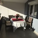 Apartamento Roko Vir